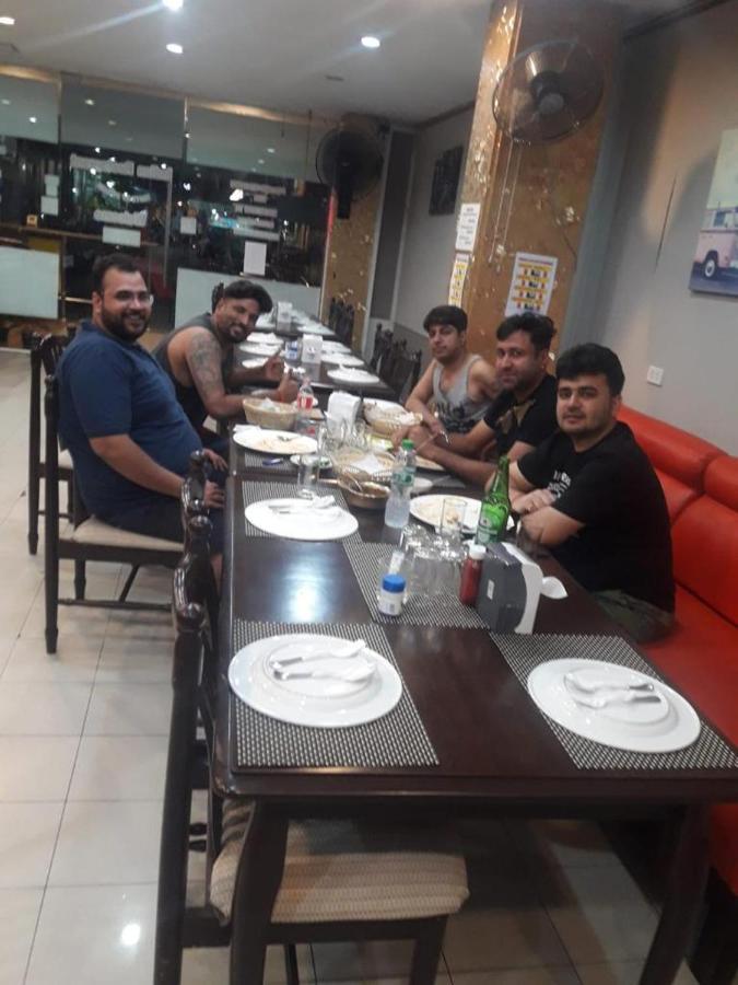 New Pind Balluchi Inn Pattaya Ngoại thất bức ảnh
