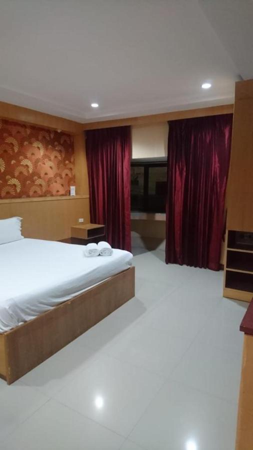 New Pind Balluchi Inn Pattaya Ngoại thất bức ảnh