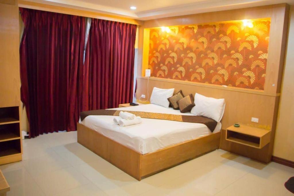 New Pind Balluchi Inn Pattaya Ngoại thất bức ảnh
