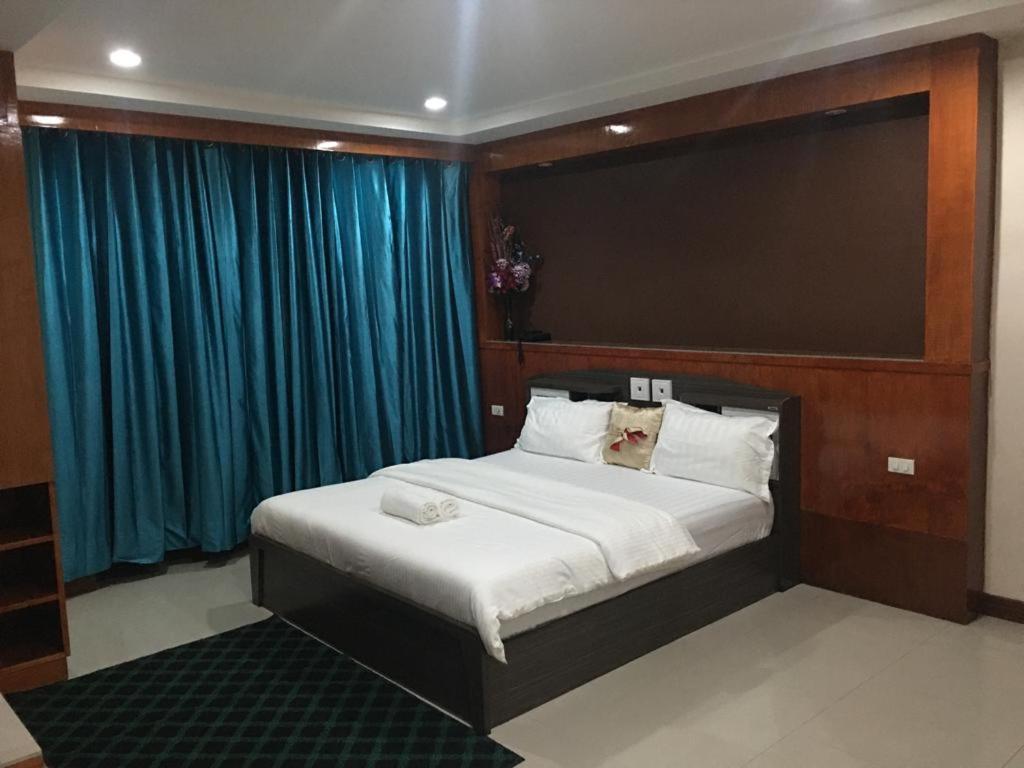 New Pind Balluchi Inn Pattaya Ngoại thất bức ảnh
