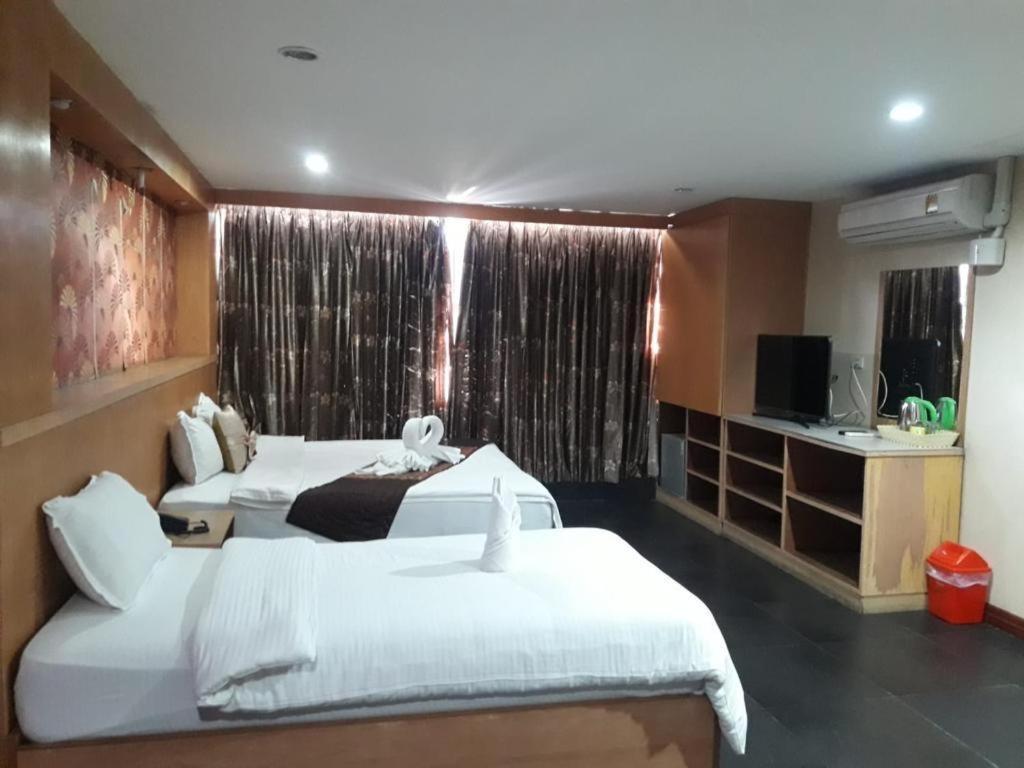 New Pind Balluchi Inn Pattaya Ngoại thất bức ảnh