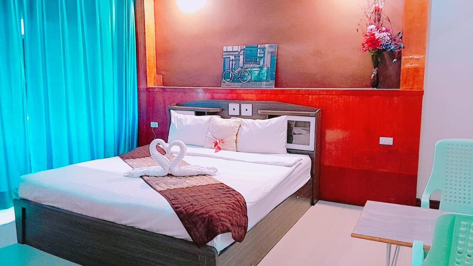 New Pind Balluchi Inn Pattaya Ngoại thất bức ảnh