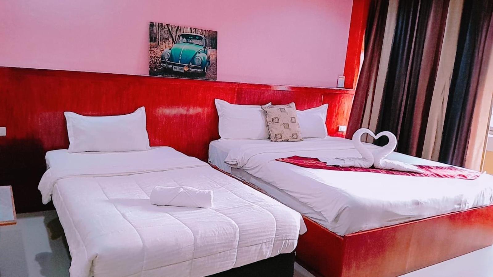 New Pind Balluchi Inn Pattaya Ngoại thất bức ảnh